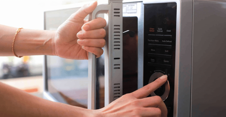 What Wattage Should Your Microwave Be?