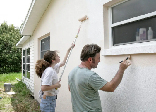 Determining the Cost of DIY Stucco Siding vs. Hiring Professionals in 2024