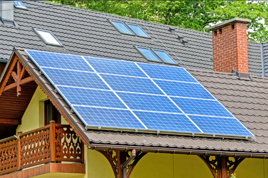 The Ultimate 2024 Solar Panel Lifespan Guide: How Long Do Solar Panels Really Last?