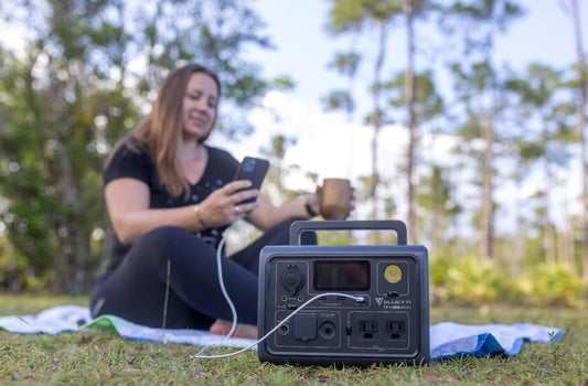 portable solar powered generator for camping